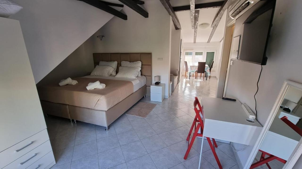 Star Of Stone Apartment Jelsa  Exterior photo